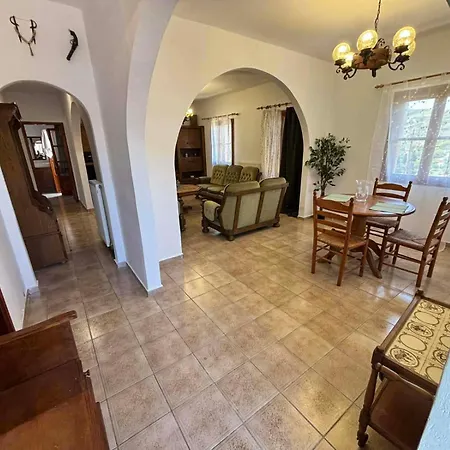 Apartament Melagoni House